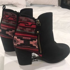 BELLA MARIE ROMIE ankle boots, never worn